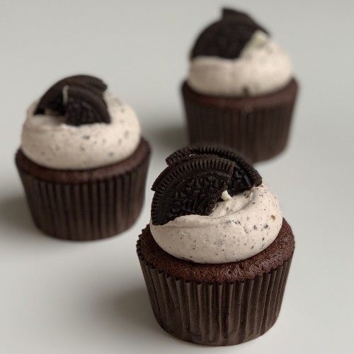 Chocolate Oreo Cupcake