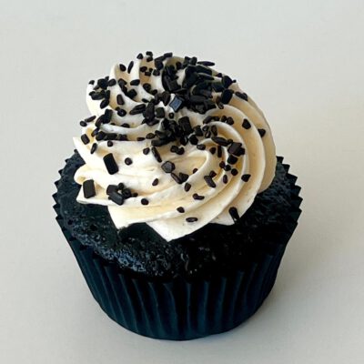 Black & White Cupcake
